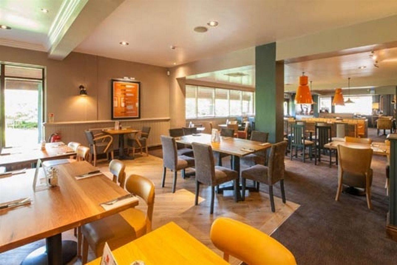 Premier Inn رنكورن المظهر الخارجي الصورة